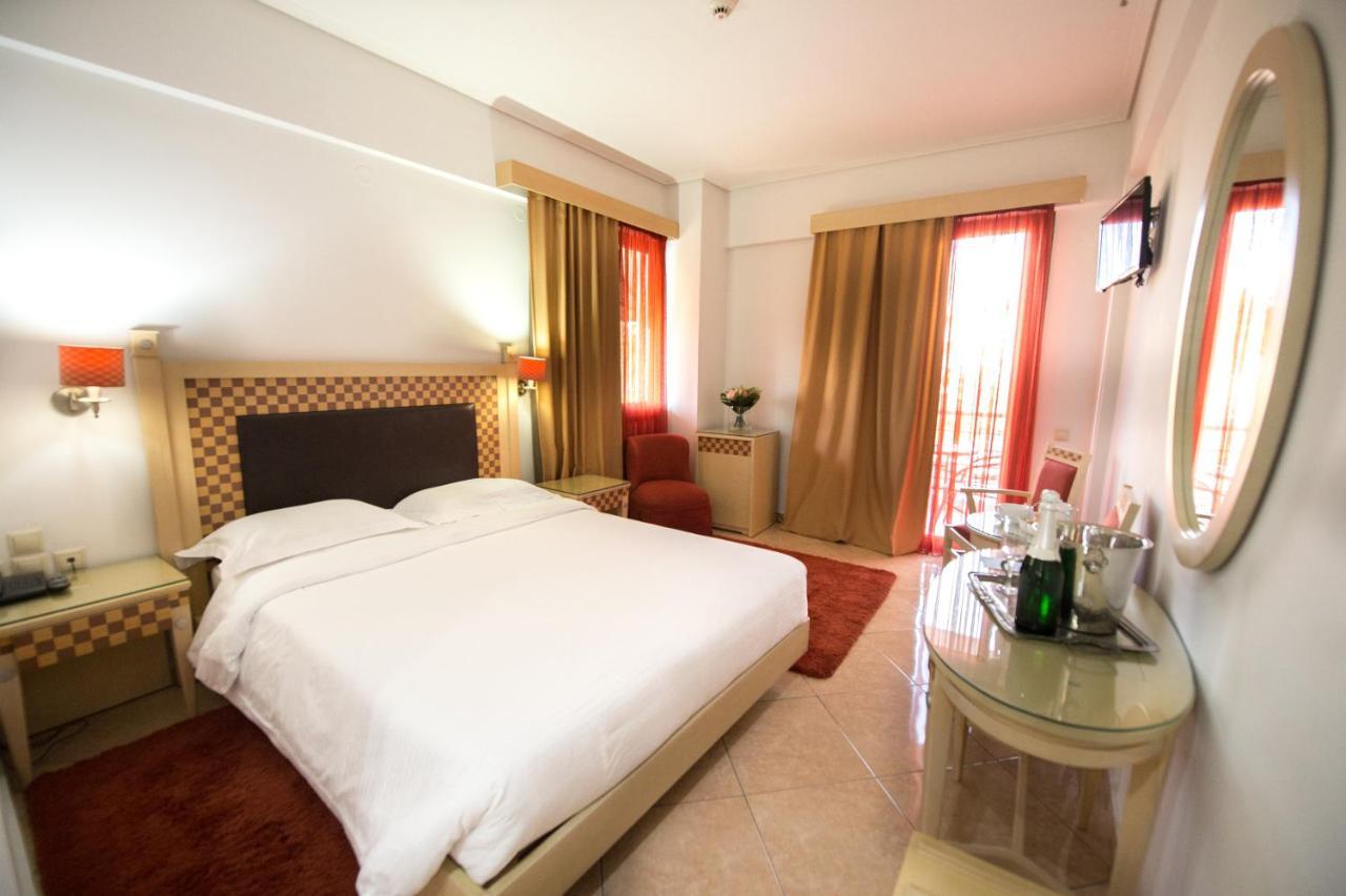 Premier Agrinio Heart Hotel Exterior foto
